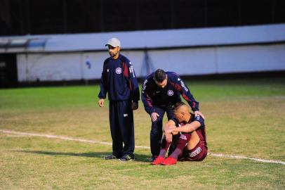  CAXIAS DO SUL, RS, BRASIL, 08/07/2018. SER Caxias x Treze-PB, jogo da volta válido pelas quartas de final da série D do Campeonato Brasileiro e realizado no estádio Centenário. (Porthus Junior/Agência RBS)