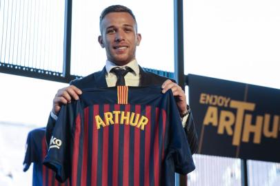 arthur apresentado no barcelona