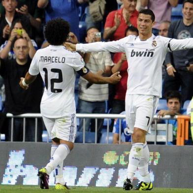 cristiano ronaldo, marcelo, gol, comemoração, real madrid, goleada, getafe, campeonato espanhol, 10/05/2011