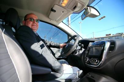  PORTO ALEGRE, RS, BRASIL, 11-07-2018. Vendas de carros 0km no RS que cresceram no primeiro semestre. Paulo Roberto Sartori, que trabalha na Imobiliária Luagge. (FERNANDO GOMES/AGÊNCIA RBS)