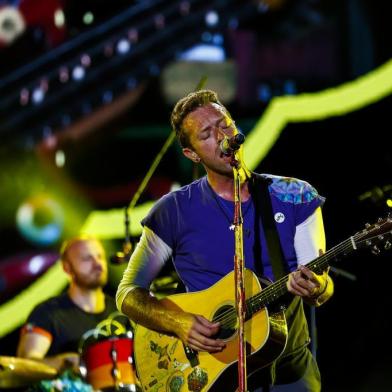  PORTO ALEGRE, RS, BRASIL, 11-11-2017. Coldplay se apresenta pela primeira vez em Porto Alegre e encerra turnê no Brasil ancorado pelo disco A Head Full of Dreams. Show de abertura foi com a inglesa Dua Lipa. (FOTO: ANDERSON FETTER/AGÊNCIA RBS)Indexador: Anderson Fetter