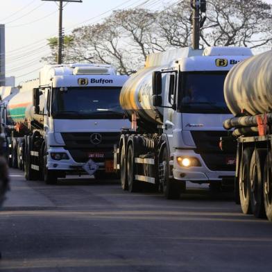  CANOAS, RS, BRASIL, 30-05-2018.Movimento na frente da Refap. (ISADORA NEUMANN/AGÊNCIA RBS)