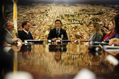  CAXIAS DO SUL, RS, BRASIL, 13/07/2018 - Em coletiva para a imprensa o prefeito Daniel Guerra anuncia plantão pediátrico 24 horas, em modelo de gestão compartilhada. (Marcelo Casagrande/Agência RBS)