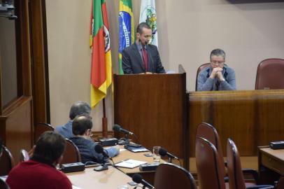 O diretor-presidente do Serviço Autônomo Municipal de Água e Esgoto (Samae), Giovani Zappas, prestou esclarecimentos no Legislativo sobre não renovação de um contrato com a Companhia de Desenvolvimento de Caxias do Sul (Codeca) 