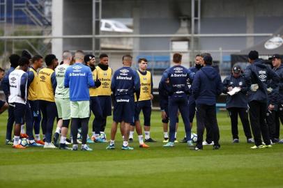  PORTO ALEGRE, RS, BRASIL, 04-07-2018. Grêmio treina no CT Luiz Carvalho. (ROBINSON  ESTRÁSULAS/AGÊNCIA RBS)