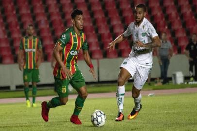 Sampaio Correa e Juventude.Lance durante a partida entre Sampaio Correa e Juventude, válida pela Série B do Campeonato Brasileiro 2018 no Estádio Castelão em São Luís (MA), nesta terça-feira (17). Lucas Almeida/Futura PressEditoria: ESPLocal: VAZIOIndexador: LUCAS ALMEIDA/FUTURA PRESSFotógrafo: Lucas Almeida/Futura Press