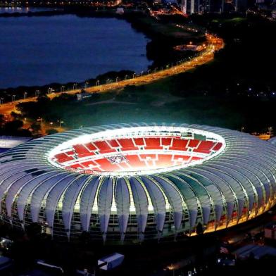  PORTO ALEGRE, RS, BRASIL, 25-03-2014- Foto para o livro de porto Alegre, edição especial da copa do mundo 2014- Vista aérea do novo estádio Beira-rio. FOTO ADRIANA FRANCIOSI