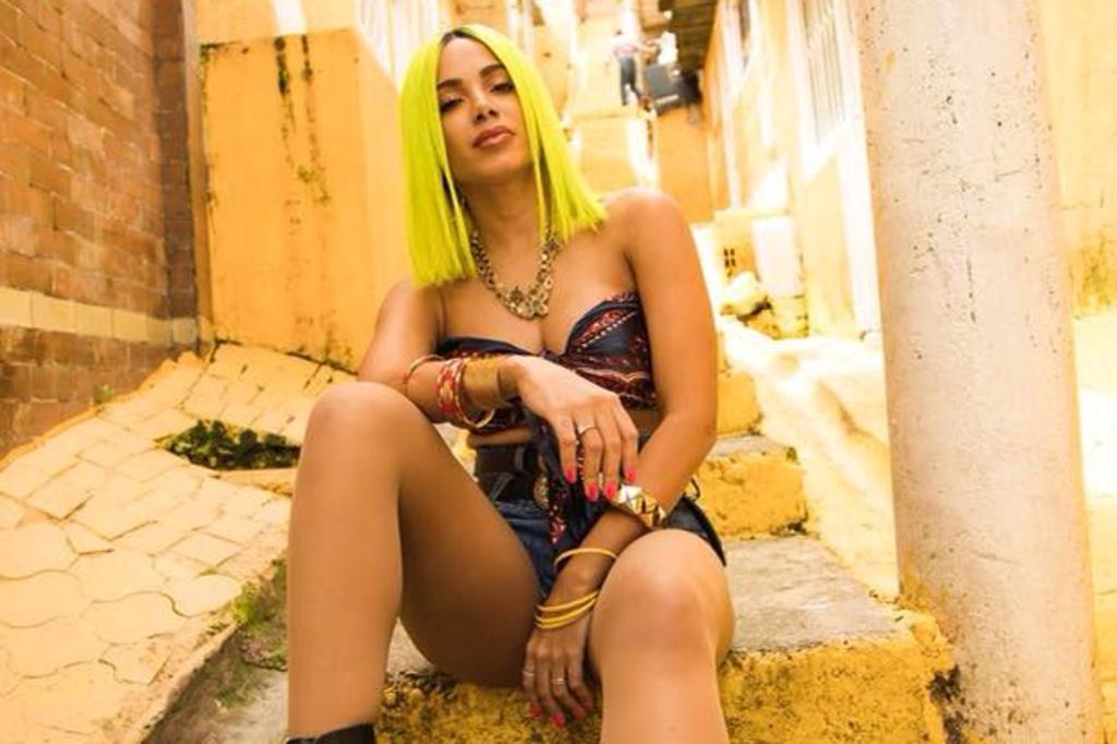 Anitta lança clipe do single Downtown, cantado em espanhol