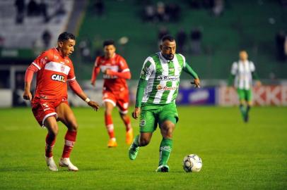  CAXIAS DO SUL, RS, BRASIL, 21/07/2018. Juventude  recebe o CRB de Alagoas, pela 16° rodada da série B do campeonato brasileiro no estádio Alfredo Jaconi. (Lucas Amorelli/Agência RBS)