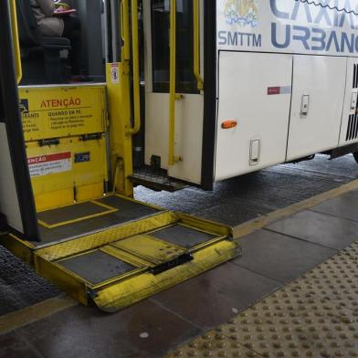 Fiscalização encontra problemas em elevadores do transporte coletivo de Caxias mesmo após vistoria