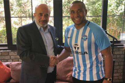 Meia Anderson assina contrato com clube da segunda divisão turca: Adana Demirspor