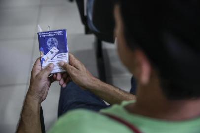  FLORIANOPOLIS, SC, BRASIL, 09.01.2017: Sine volta ao funcionamento após o recesso. Chegou a entregar mais de 400 fichas hoje. (Foto: Diorgenes Pandini/Agência RBS)Indexador: Diorgenes PandiniFonte: Agencia RBS