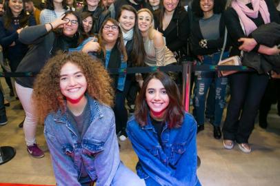  PORTO ALEGRE, RS, BRASIL, 27-07-2018. Lançamento do Filme  Ana e Vitória no Shopping Iguatemi.   (FOTO ANDRÉA GRAIZ/AGÊNCIA RBS)Indexador: Andrea Graiz