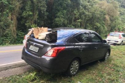 Brigada intercepta ladrões que assaltaram malharia em Farroupilha. Houve perseguição pela ERS-122 até São Vendelino.