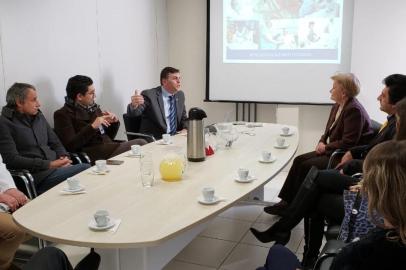 Senadora Ana Amélia Lemos (PP) em visita ao Hospital Geral