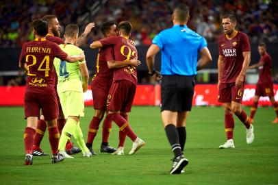 Arthur no jogo entre Barcelona e Roma