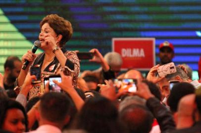 CONVENÇÃO ESTADUAL DO PT EM BELO HORIZONTE.MG - CONVENÇÃO-PT - GERAL - A ex-presidente Dilma Rousseff durante convenção estadual do Partido dos Trabalhadores (PT) de Minas Gerais, realizada na Quadra do Vilarinho, em Belo Horizonte (MG), neste domingo (5). 05/08/2018 - Foto: FERNANDO MORENO/FUTURA PRESS/FUTURA PRESS/ESTADÃO CONTEÚDOEditoria: GERALLocal: BELO HORIZONTEIndexador: FERNANDO MORENOFotógrafo: FUTURA PRESS