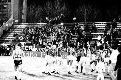 CRÉDITO: Rubens Borges/ Agência RBSJogo pela Taça Libertadores da América de 1983.Grêmio x EstudiantesPlacar: Estudiantes 3 x 3 Grêmio Local: La Plata, ArgentinaData: 08/07/1983#ENVELOPE: 12736