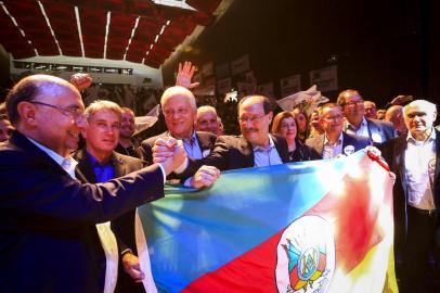  PORTO ALEGRE, RS, BRASIL, 05-08-2018: Convenção do MDB, no teatro Dante Barone da Assembleia Legislativa do RS, oficializa a candidatura do governador do RS, José Ivo Sartori, à reeleição pelo partido. No evento, também foi aclamado o ex-governador Germano Rigoto como vice na chapa que concorre à presidência pelo MDB, ao lado de Henrique Meirelles. (Foto: Mateus Bruxel / Agência RBS)