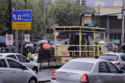 simpa , sindicato dos municipários , porto alegre , greve , prefeitura , caminhão , multas , irregularidade , trânsito