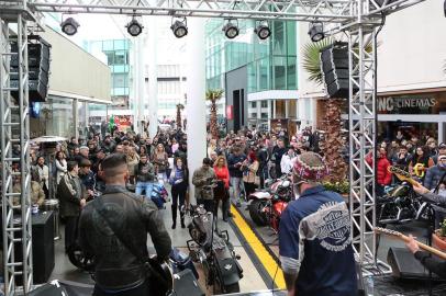 Comemoração de Dia dos Pais, shopping Iguatemi em Caxias