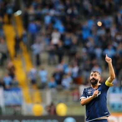  PORTO ALEGRE, RS, BRASIL, 12-08-2018. Grêmio enfrenta o Vitória na Arena pelo Campeonato Brasileiro. (LAURO ALVES/AGÊNCIA RBS)