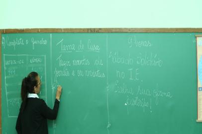  Provão para professores do Ensino Fundamental, Escola Instituto de Educação Gal. Flores da Cunha. cleia regina santos