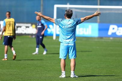  PORTO ALEGRE, RS, BRASIL, 14/08/2018 - Treino do Grêmio, que ocorreu na manhã dessa terça feira. (FOTOGRAFO: OMAR FREITAS / AGENCIA RBS)