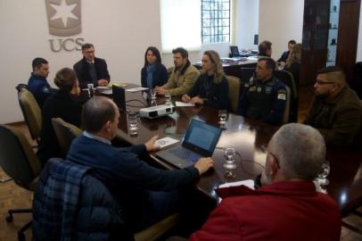 Grupo contata Universidade de Caxias do Sul para realização de pesquisa sobre o consumo de bebidas na adolescência