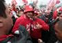 Fotos: Guerrero é recepcionado com festa da torcida colorada no aeroporto Salgado Filho 