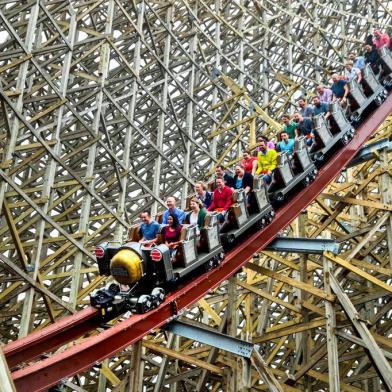  UNDATED -- BC-TRAVEL-TIMES-ROLLER-COASTERS-ART-NYTSF -- Steel Vengeance uses wood from a previous coaster. (CREDIT: Cedar Point) -- ONLY FOR USE WITH ARTICLE SLUGGED -- BC-TRAVEL-TIMES-ROLLER-COASTERS-ART-NYTSF -- OTHER USE PROHIBITEDIndexador: Cedar PointFonte: Cedar PointFotógrafo: HO