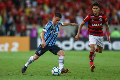 Gremio x FlamengoRS - FUTEBOL/COPA DO BRASIL 2018/GREMIO X FLAMENGO - ESPORTES - Lance da partida entre Gremio e Flamengo disputada na noite desta quarta-feira, no Estadio Maracana, valida pelas quartas de final da Copa do Brasil 2018. FOTO: LUCAS UEBEL/GrêmioEditoria: SPOIndexador: Lucas UebelSecao: futebolFonte: Gremio.netFotógrafo: Gremio x Flamengo