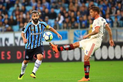  PORTO ALEGRE, RS, BRASIL, 04/08/2018 - Grêmio recebe o Flamengo pelo Brasileirão. Na foto - Douglas. (FOTOGRAFO: TADEU VILANI / AGENCIA RBS)