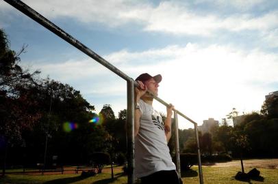  CAXIAS DO SUL, RS, BRASIL, 28/06/2018. Personal trainer Rogério Junior da Rosa é adepto do jejum intermitente.(Diogo Sallaberry/Agência RBS)