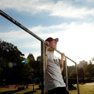  CAXIAS DO SUL, RS, BRASIL, 28/06/2018. Personal trainer Rogério Junior da Rosa é adepto do jejum intermitente.(Diogo Sallaberry/Agência RBS)