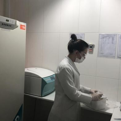 biobanco institucional do Hospital Tacchini, de Bento Gonçalves. Isso é único na região e é para processamento; armazenamento de amostras para pesquisa