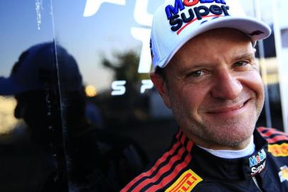  CAMPO GRANDE, MS, BRASIL, 17-08-2018: O piloto Rubens Barrichello durante treino livre da Stock Car no Autódromo Internacional Orlando Moura. (Foto: Mateus Bruxel / Agência RBS)