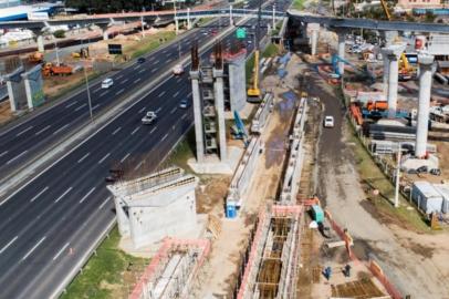 Obras na nova ponte do Guaíba, em Porto Alegre.