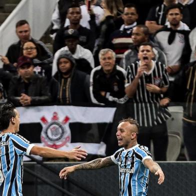 SP - Sao Paulo - 18/08/2018 - Brasileiro A 1018 - Corinthians X Gremio - Everton do Gremio comemora seu gol durante partida contra o Corinthians no estadio Arena Corinthians pelo campeonato Brasileiro A 2018. Foto: Ale Cabral/AGIF