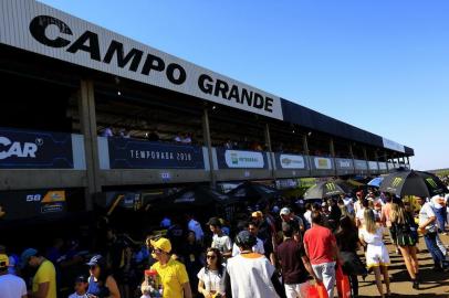  CAMPO GRANDE, MS, BRASIL, 18-08-2018: Treino classificatório da Stock Car e movimentação nos boxes no Autódromo Internacional Orlando Moura. (Foto: Mateus Bruxel / Agência RBS)