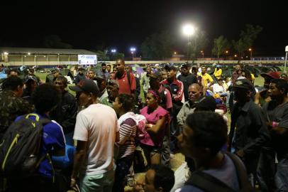 Refugiados venezuelanos deixam Boa Vista rumo a São Paulo