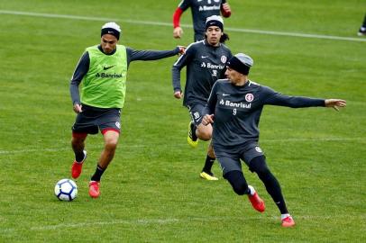  PORTO ALEGRE, RS, BRASIL, 20-08-2018. Inter treina no CT Parque Gigante. (ROBINSON ESTRÁSULAS/AGÊNCIA RBS)