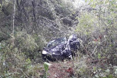 Acidente deixa dois feridos em Caxias