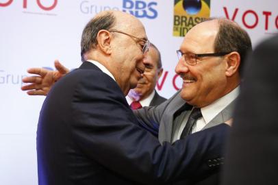  PORTO ALEGRE, RS, BRASIL, 10.11.2017. Ministro da Fazenda, Henrique Meirelles, é palestrante no evento Brasil de Ideias. O evento é uma realização da Revista Voto com promoção do Grupo RBS. Também houve as presenças do Ministro Eliseu Padilha, o Governador José Ivo Sartori e CEO da RBS Claudio Toigo Filho (FOTO FÉLIX ZUCCO/AGÊNCIA RBS, Editoria de Notícias).