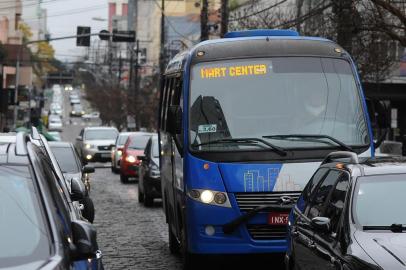  CAXIAS DO SUL, RS, BRASIL 21/08/2018Serviço de táxi-lotação funciona de forma precária em Caxias do Sul, sem licirtação há 20 anos. (Felipe Nyland/Agência RBS)