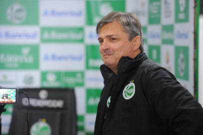  CAXIAS DO SUL, RS, BRASIL, 27/08/2018. Apresentação do novo técnico do Juventude, Luiz Carlos Winck. Ele substitui Julinho Camargo no comando do alviverde após novo empate na série B do Campeonato Brasileiro. (Felipe Nyland/Agência RBS)