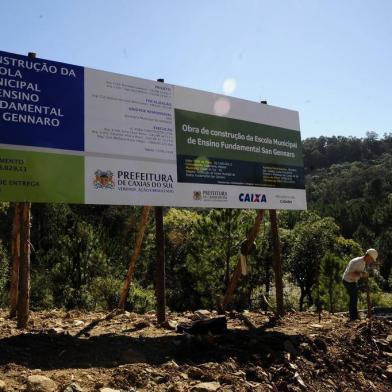  CAXIAS DO SUL, RS, BRASIL, 27/08/2018 - Reportagem sobre um ano do residencial Rota Nova. NA FOTO: obras de construção de escola qua vai atender as crianças do residencial. (Marcelo Casagrande/Agência RBS)