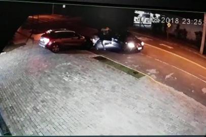 Empresário com carro blindado sobre tentativa de assalto em Porto Alegre