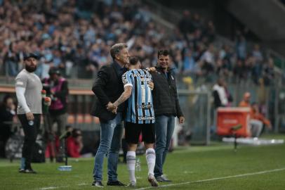  PORTO ALEGRE, RS, BRASIL, 28-08-2018. Grêmio enfrenta em jogo de volta o Estudiantes pela Libertadores da América na Arena. Na foto: Gol de Everton (ANDRÉ ÁVILA/AGÊNCIA RBS)