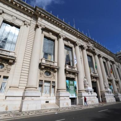  PORTO ALEGRE, RS, BRASIL,  16-05-2018. Fotos atualizadas das fachadas do Palácio Piratini (FOTO), da Assembleia Legislativa e do Tribunal de Justiça do Estado. (FERNANDO GOMES/AGÊNCIA RBS)